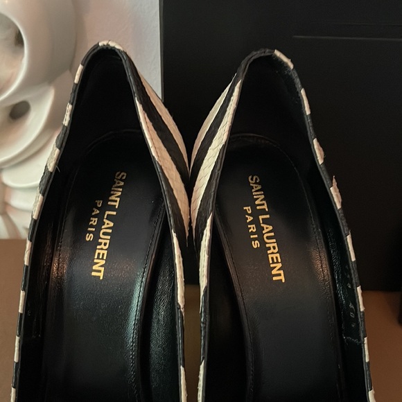 Yves Saint Laurent - NWT - size 40+ heels - Picture 6 of 8